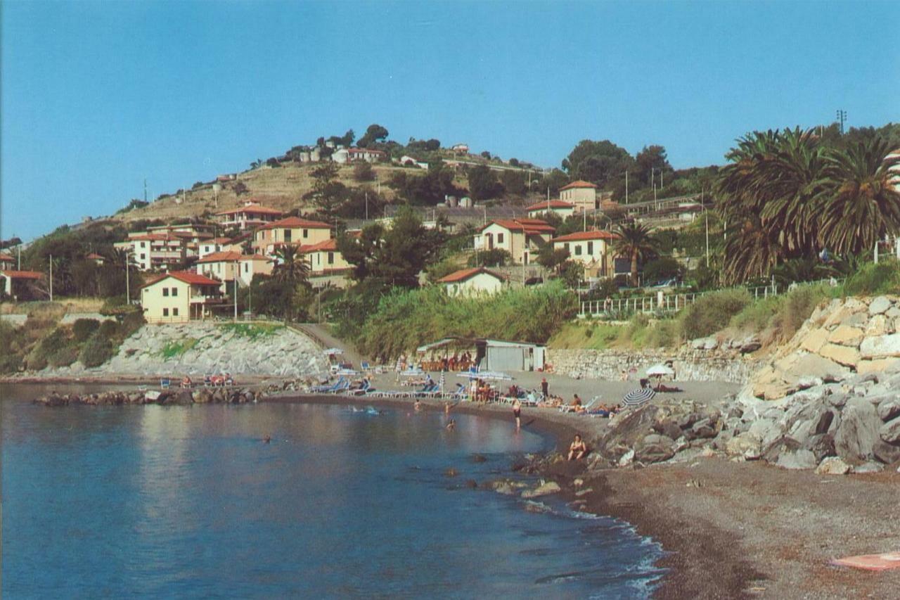 Risorgimento Apartment Cipressa Exterior photo